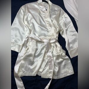 Victoria’s Secret short robe sizeOS pockets belted